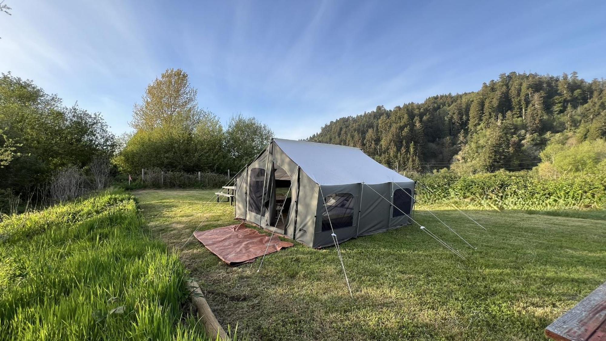 Glamping Tent On The River Klamath Exteriér fotografie